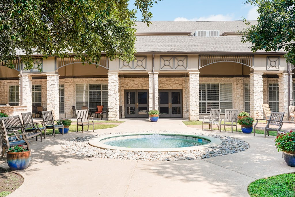 the courtyard at the reserve apartments in san, california