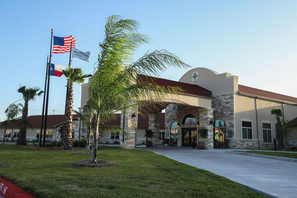 the building where the hotel is located